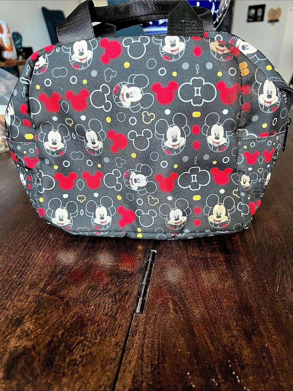 Disney Minnie Mouse Insulated Bag in Black & Red